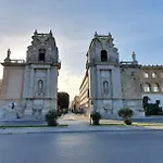 Apartment Arco Del Sole 2